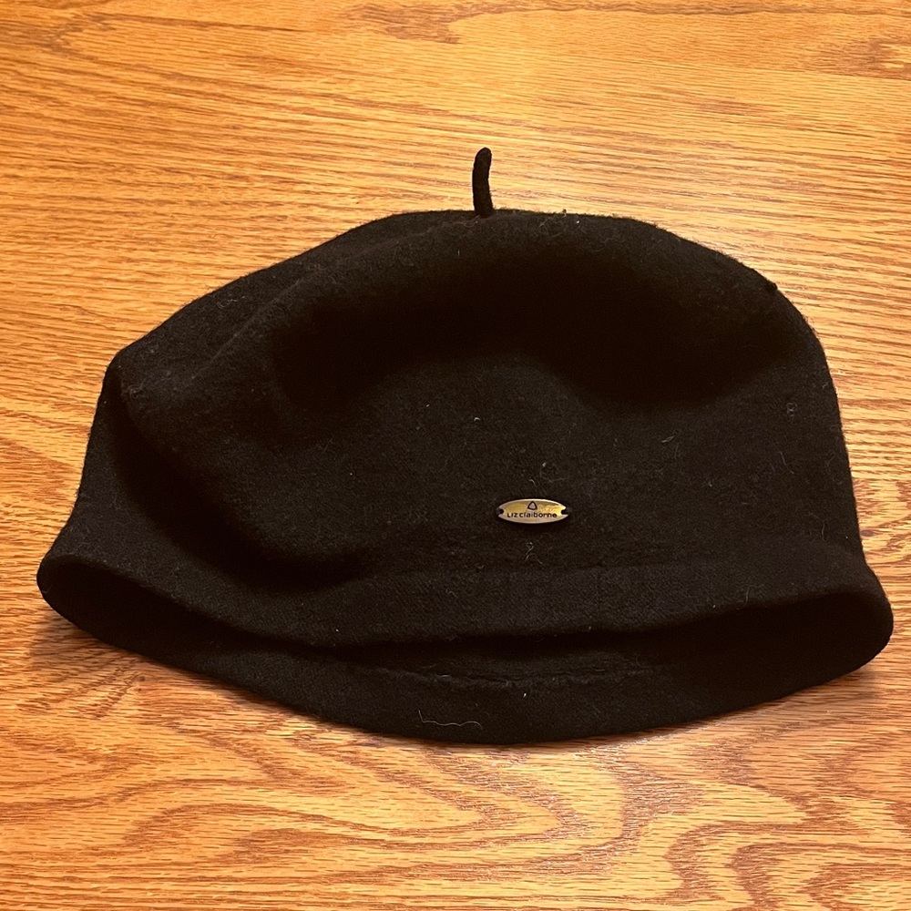 Liz Claiborne Black Wool Beret